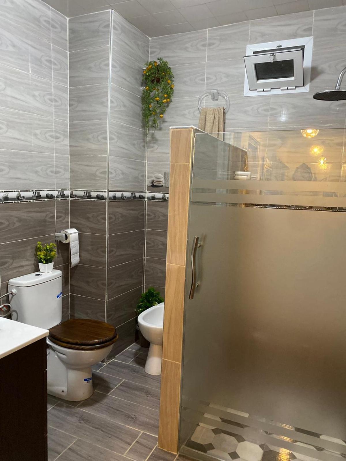 Appartement 3 Chambres Avec Balcon 丹吉尔 外观 照片