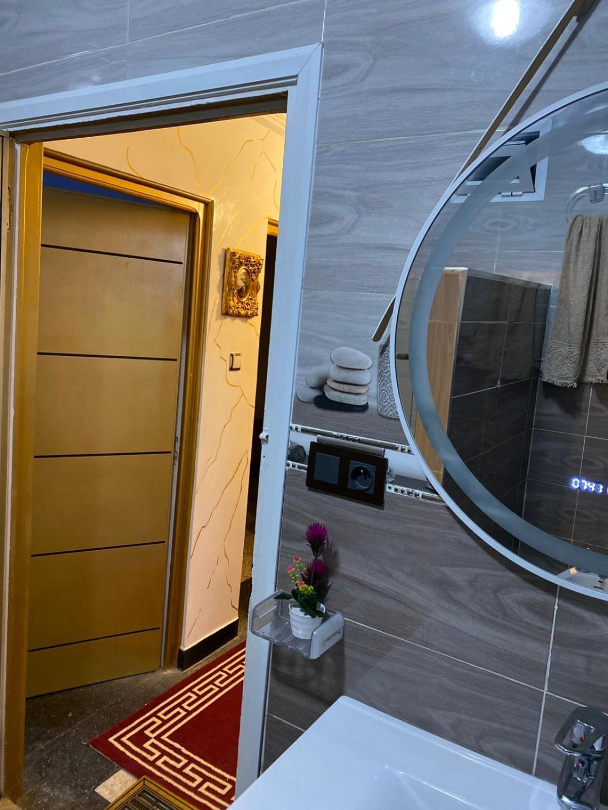 Appartement 3 Chambres Avec Balcon 丹吉尔 外观 照片